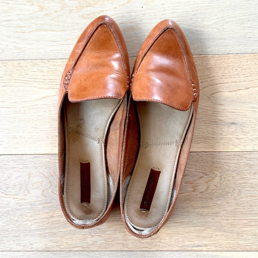 Frye Leather Pointy Toe Flats Size 7.5